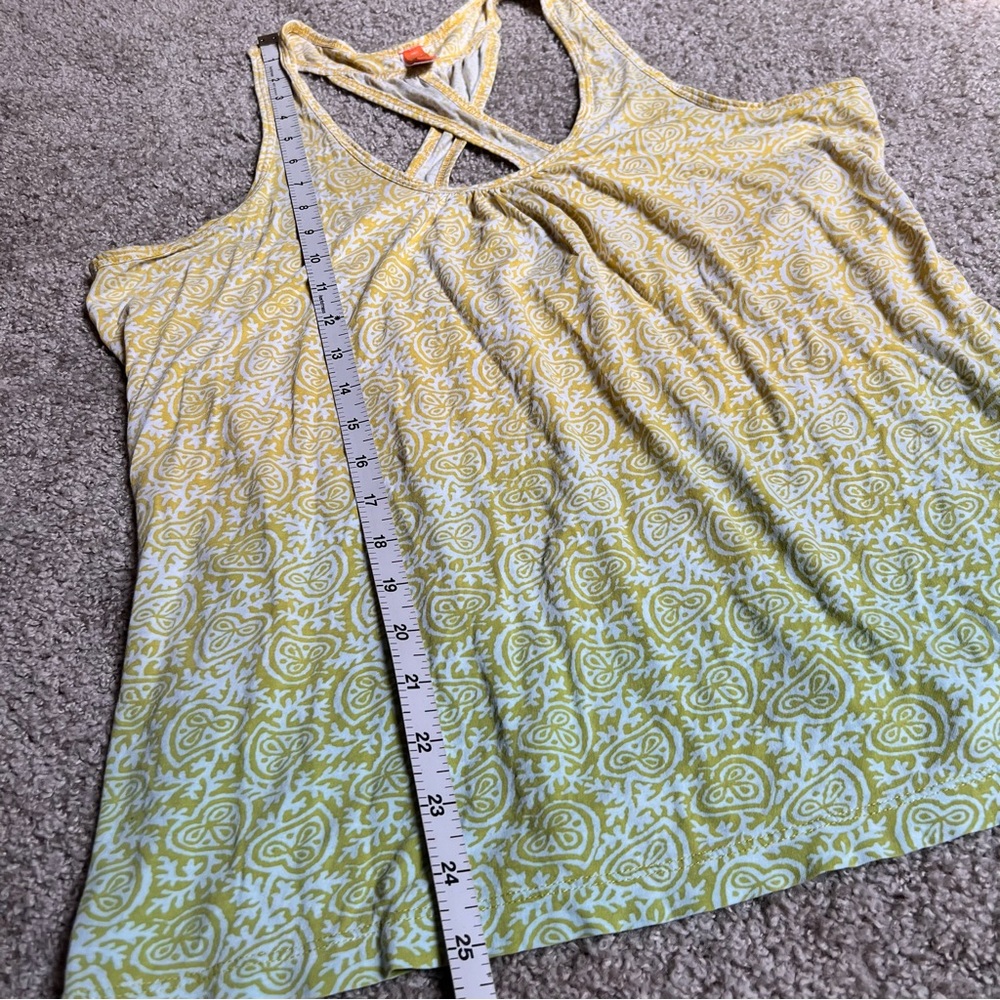 Lucy Paisley Ombré Criss-Cross back Tank - Picture 4 of 6